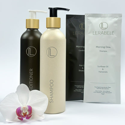 Shampoo und Conditioner Spender von Lerabell, in matt, schön arrangiert, mit Pulvershampoo und Pulverconditioner zum Anmischen