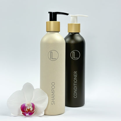 Shampoo und Conditioner Spender von Lerabell, in matt, schön arrangiert, für Pulvershampoo und Pulverconditioner zum Anmischen